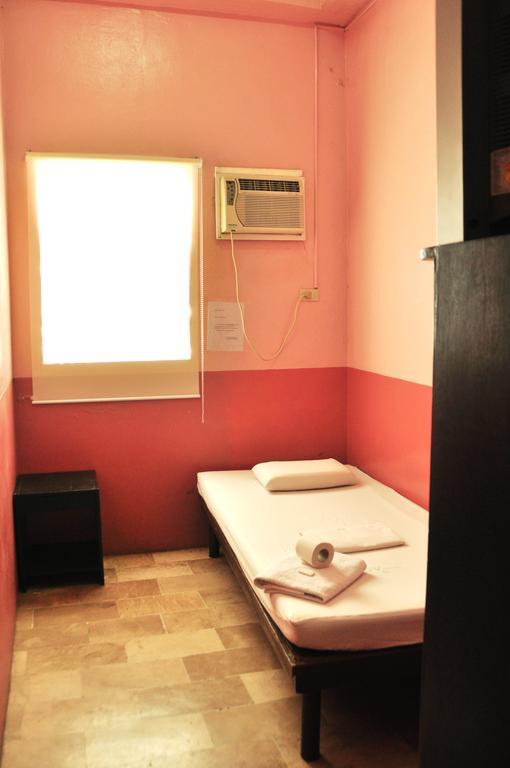 Gv Hotel - Lapu-Lapu City Room photo